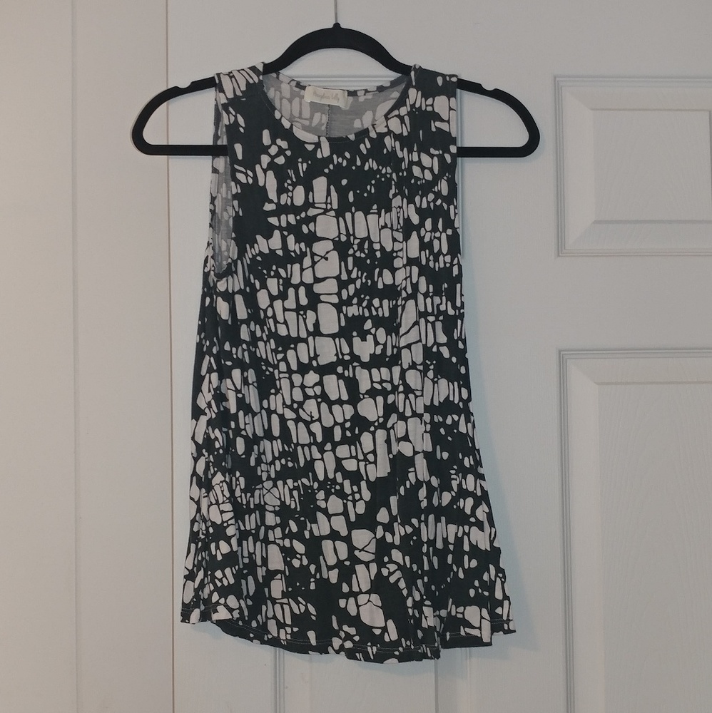 Hourglass Lily tank
